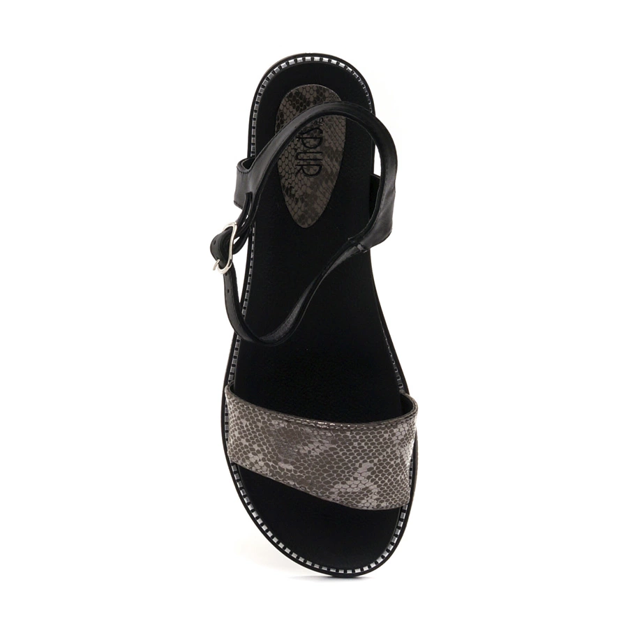 Черные сандалии с серебристым принтом